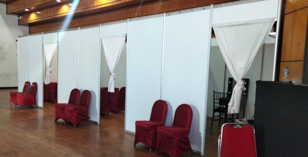sewa-partisi-putih Sewa Partisi R8 Jakarta