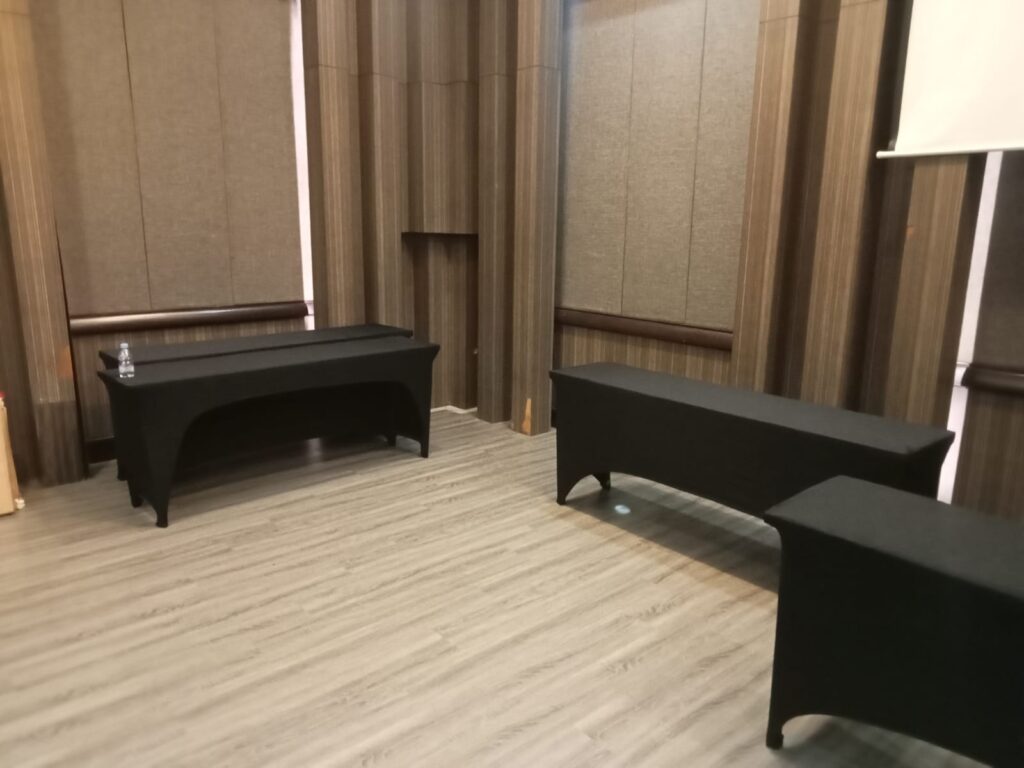 Sewa Meja IBM Bekasi
