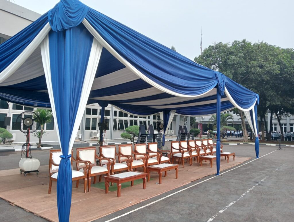 Sewa Meja VIP Kayu Jakarta