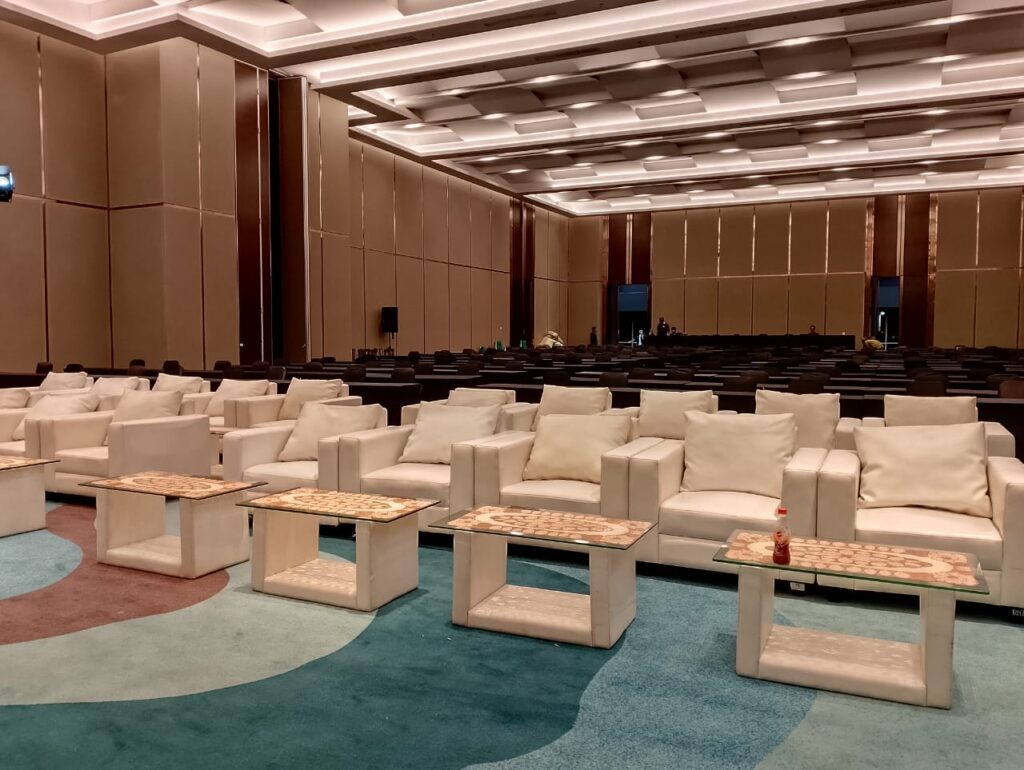 sewa meja vip kaca event jabodetabek