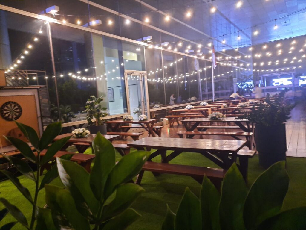 sewa lampu taman bekasi