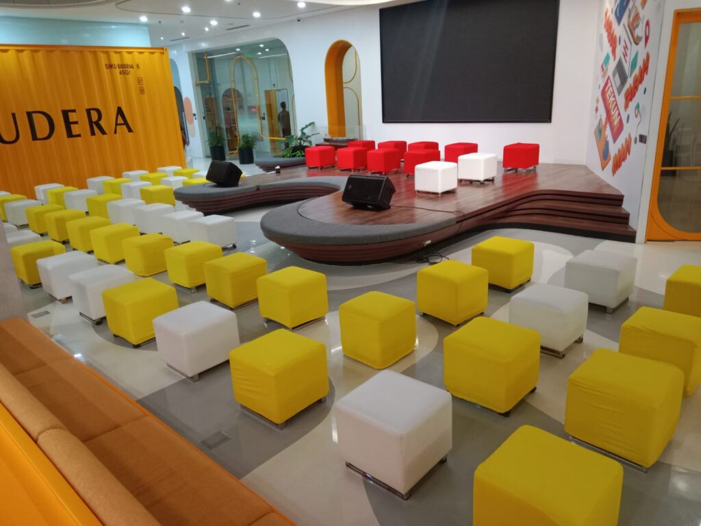 sewa sofa puff chair - bekasi