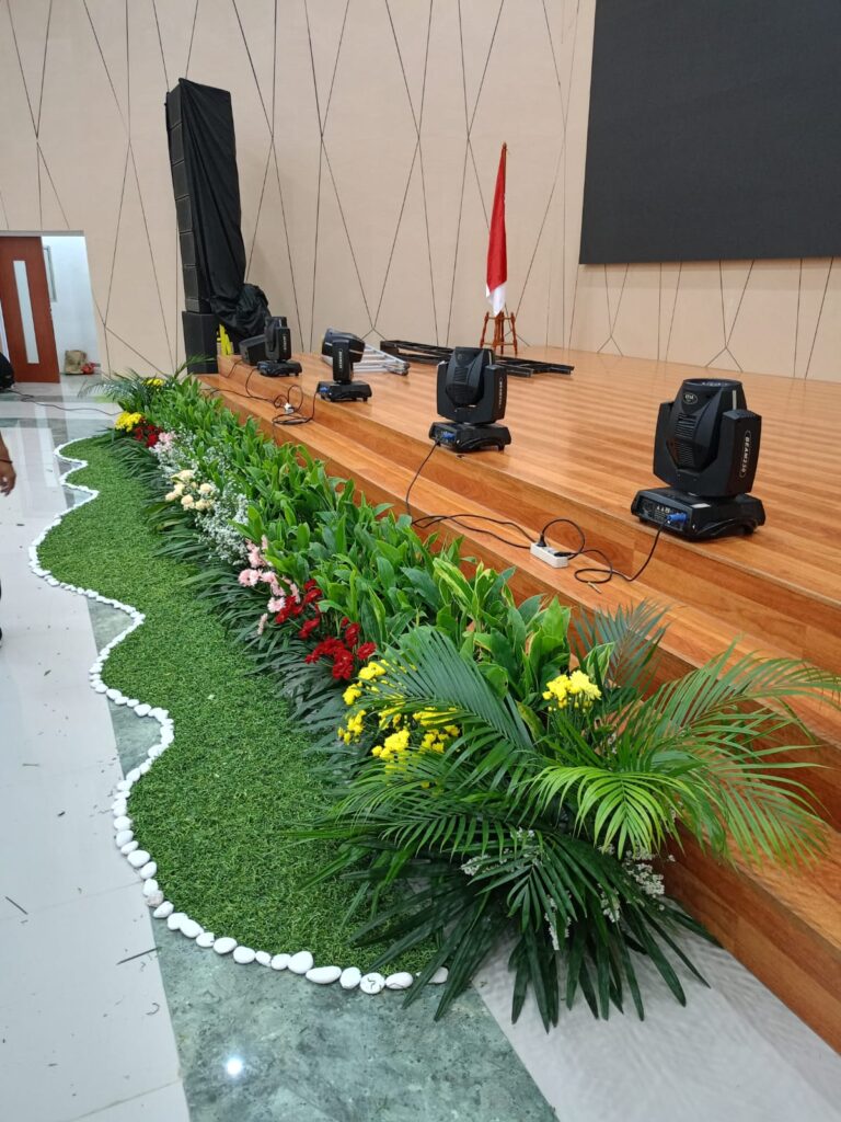 sewa mini garden atau taman kecil