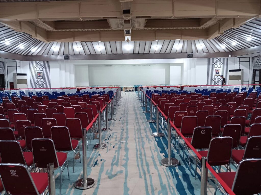sewa kursi futura termurah bekasi