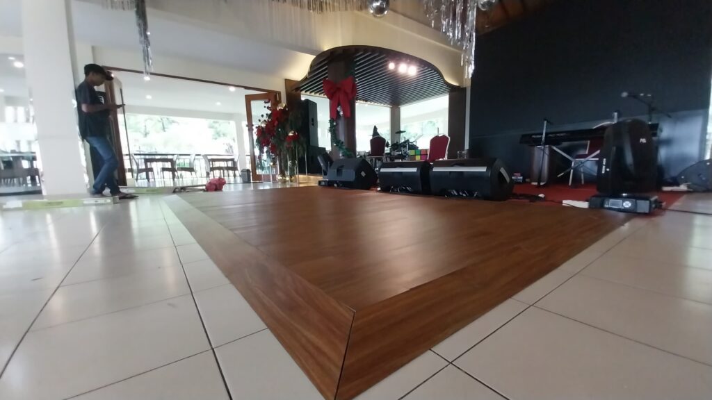 sewa dance floor-bekasi timur