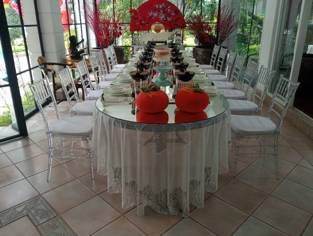 sewa kursi tiffany akrilik bekasi