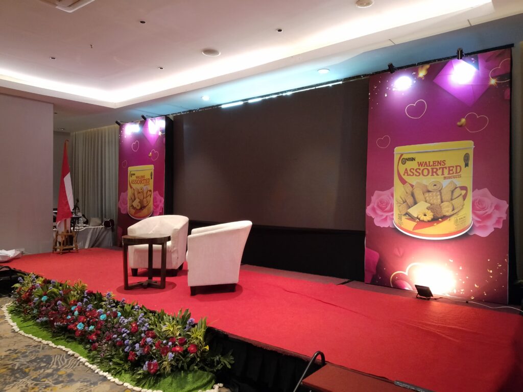 sewa wings backdrop jakarta selatan