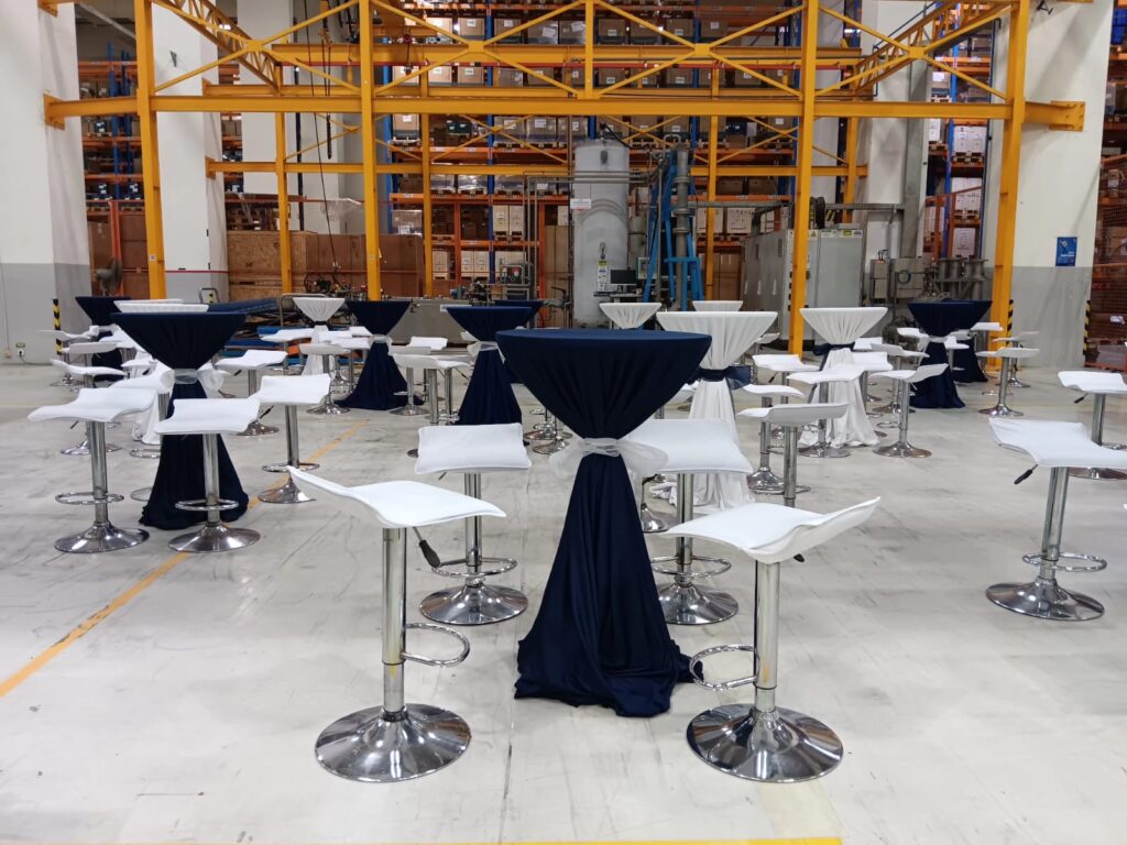 sewa meja barstool bekasi timur
