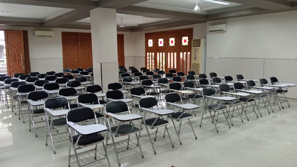 sewa kursi kuliah hitam jakarta