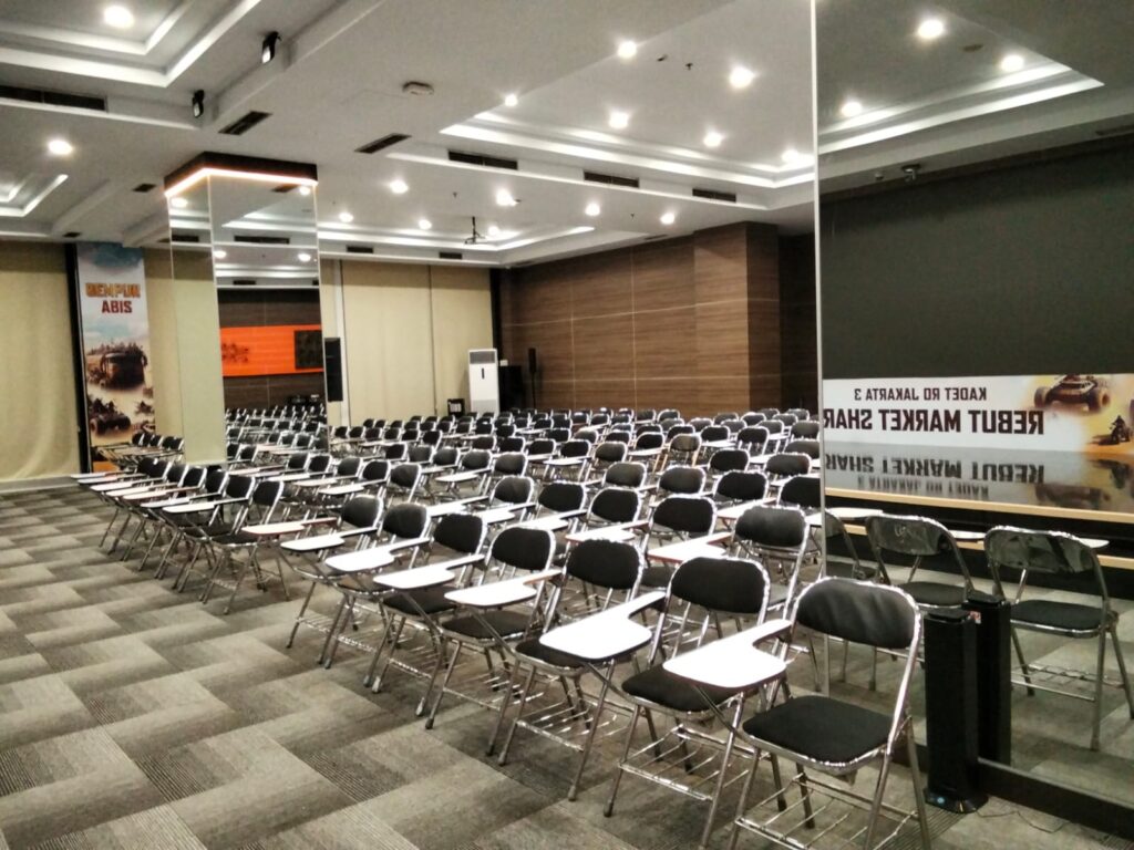 sewa kursi kuliah hitam jakarta