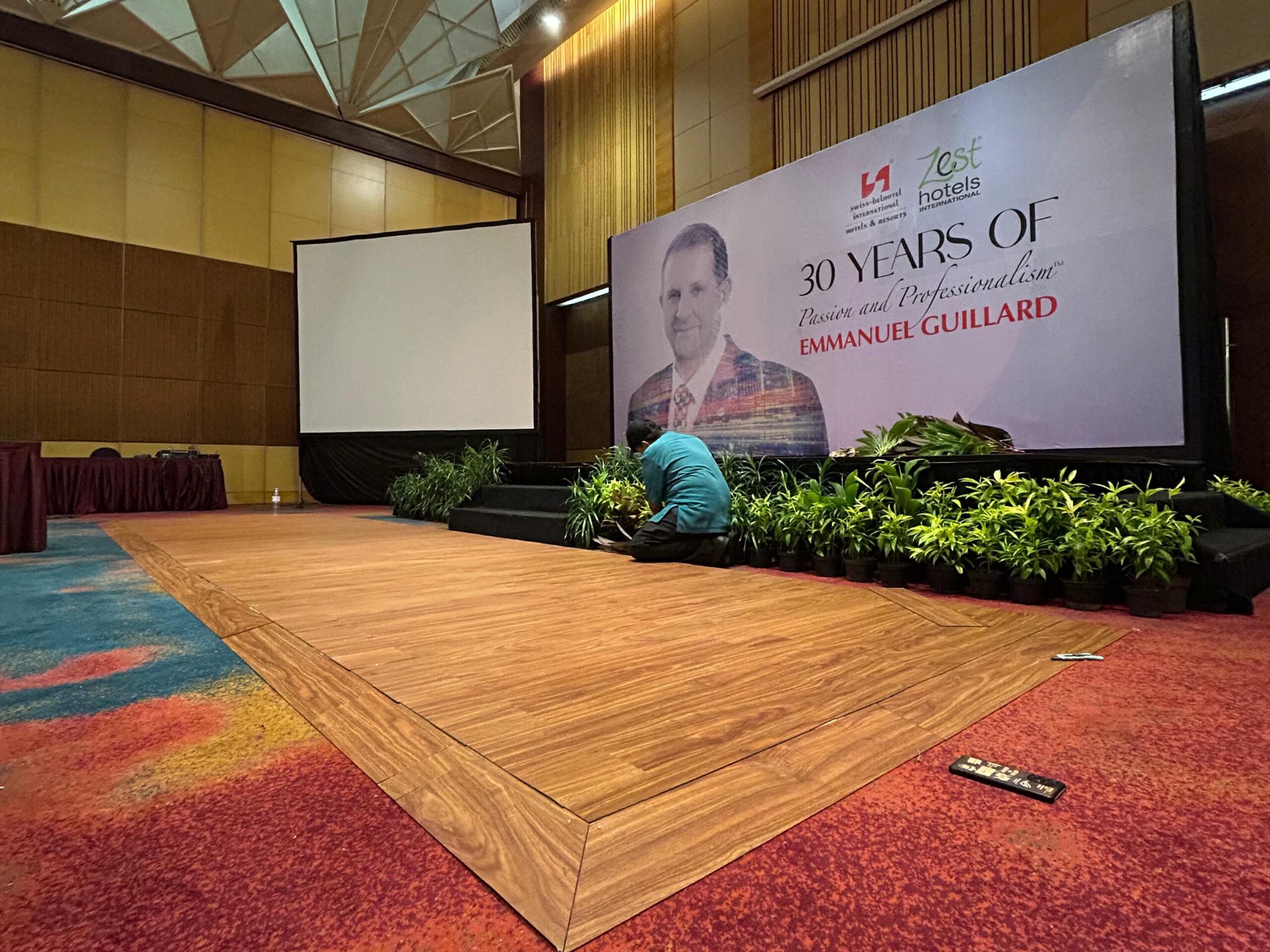 sewa dance floor vinyl bekasi