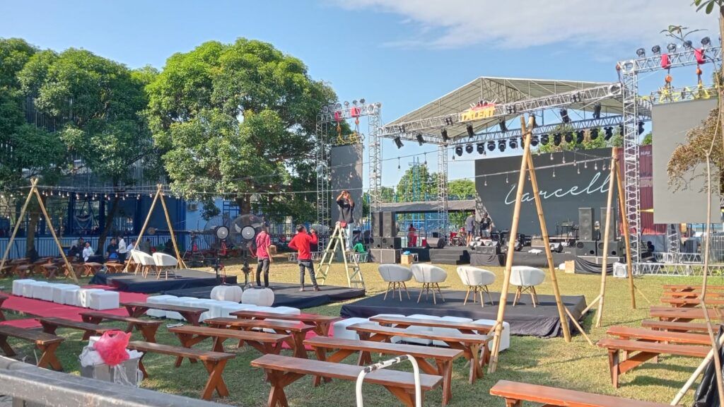 Sewa Meja Dan Kursi Taman-Bekasi