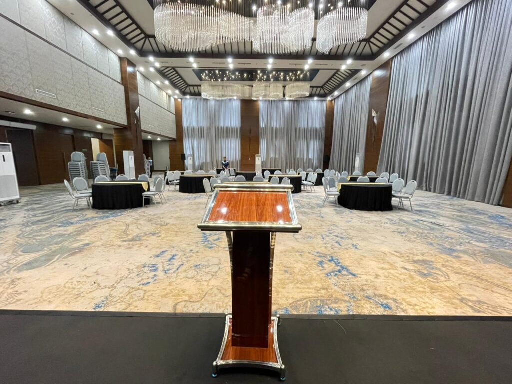 Sewa Stage Podium Custom-Jakarta