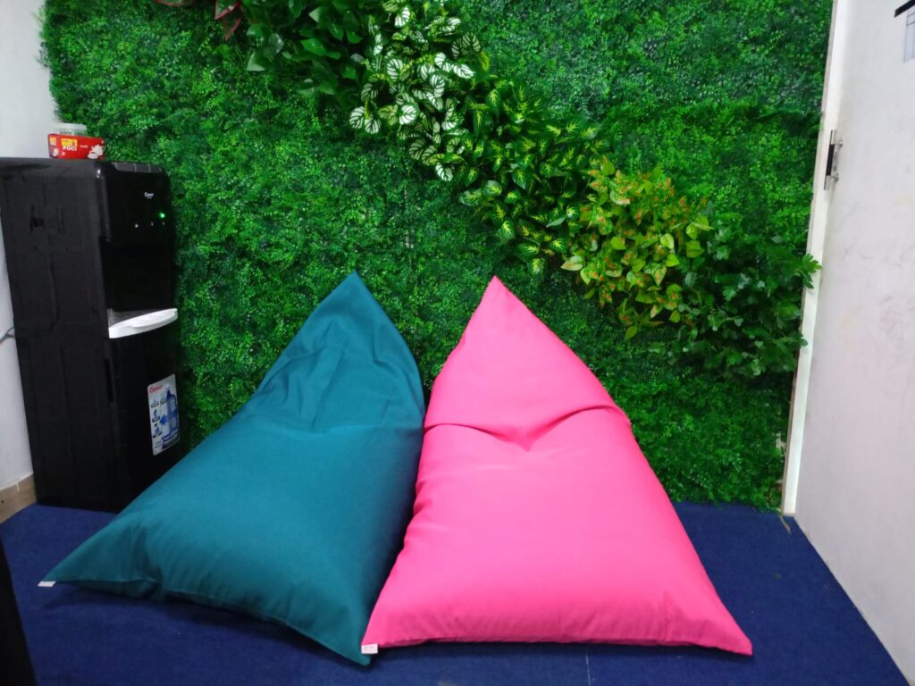 Sewa Bean Bag Lesehan-Bekasi Timur