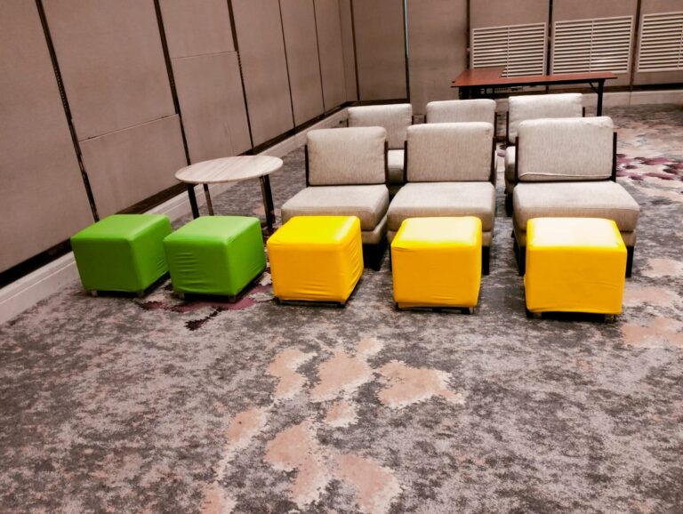 Sewa Sofa Puff Event Jakarta Selatan