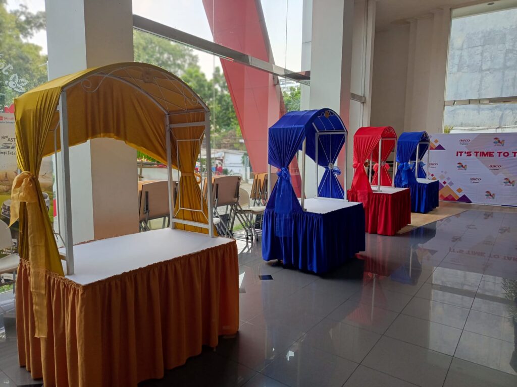 Sewa Meja Gubukan Event Bekasi Timur