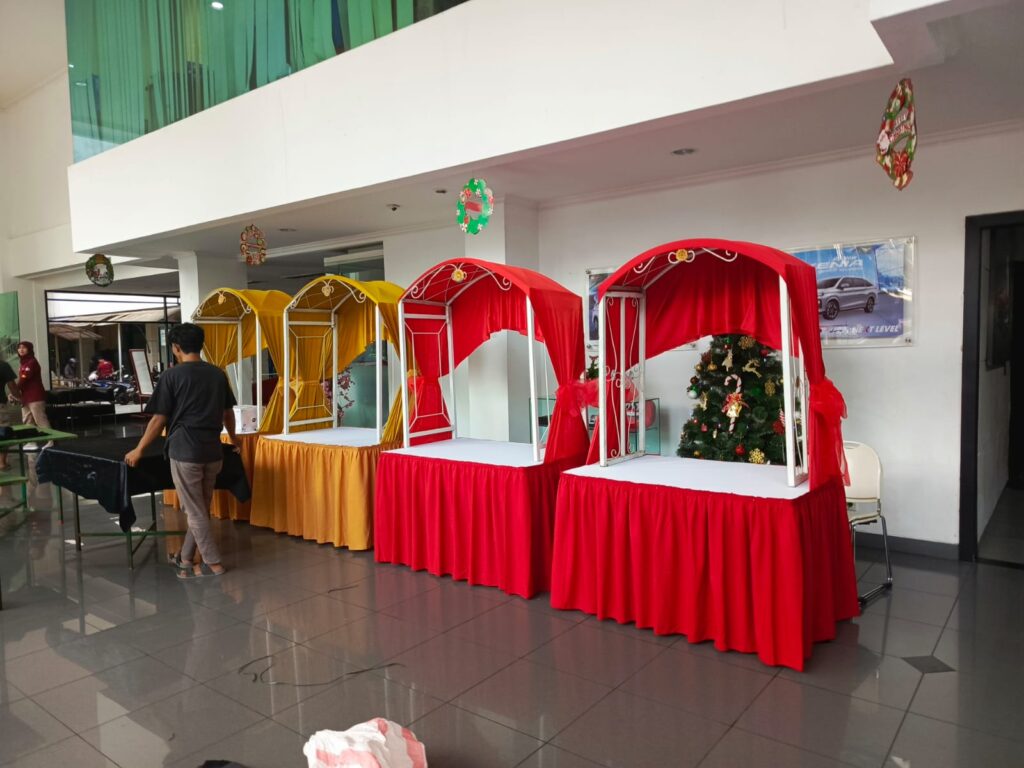 Sewa Meja Gubukan Event Bekasi Timur