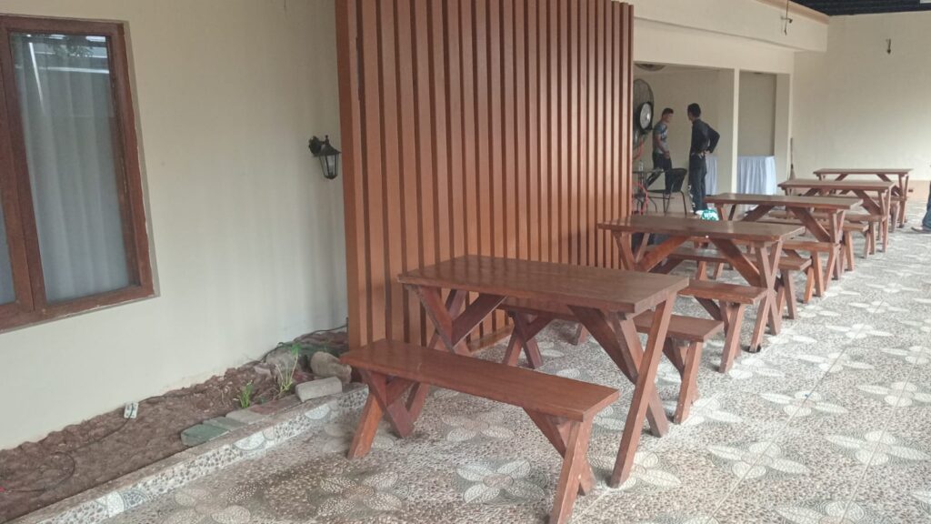 Sewa Meja Taman Extra Bogor