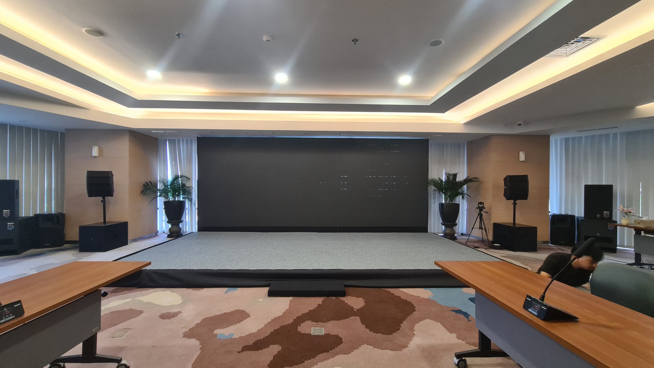 Sewa Panggung Custom – Bogor