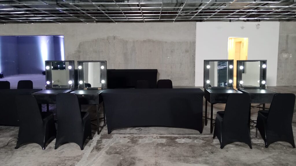 Jasa Sewa Meja Kaca Rias Jakarta