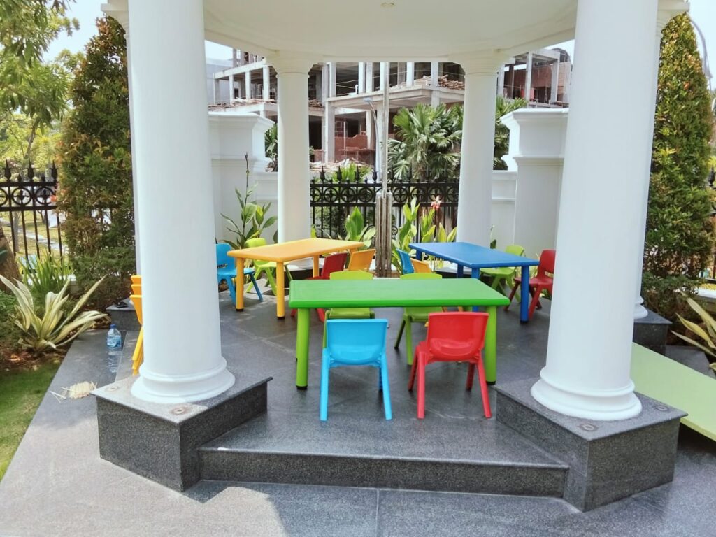 Jasa Sewa Kursi dan Meja Anak Jakarta