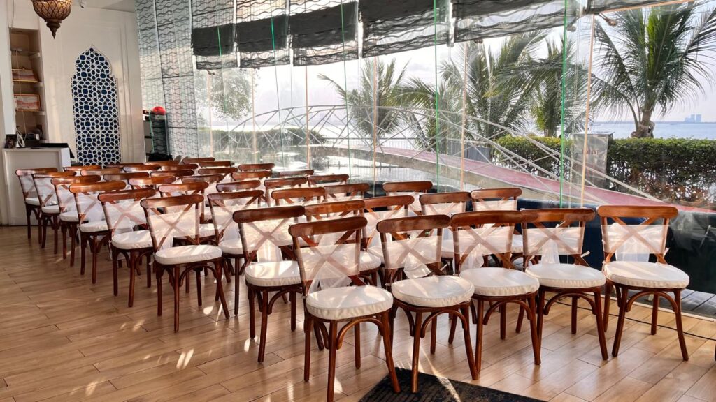 Jasa Sewa Kursi Crossback Jakarta