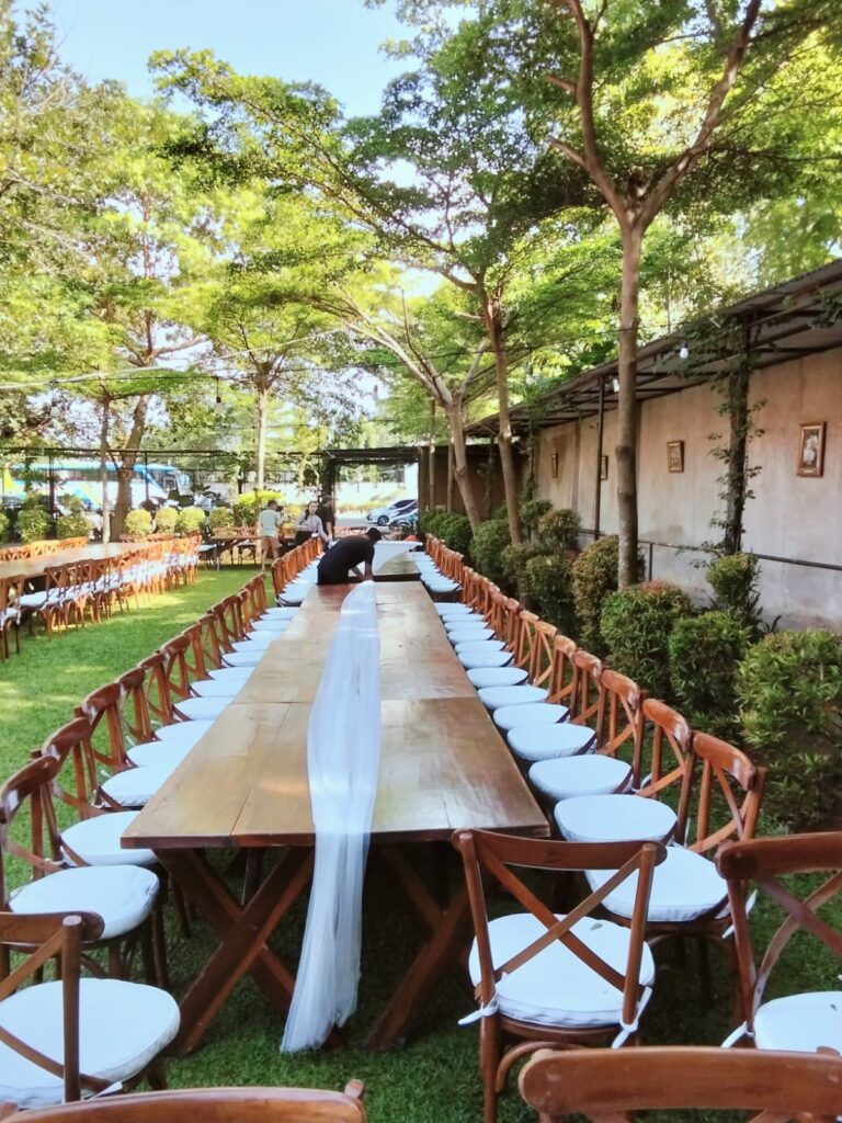 Jasa Sewa Kursi Crossback Jakarta