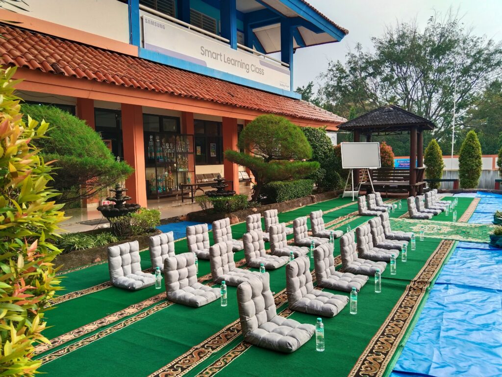 Jasa Sewa Kursi Lesehan Jakarta