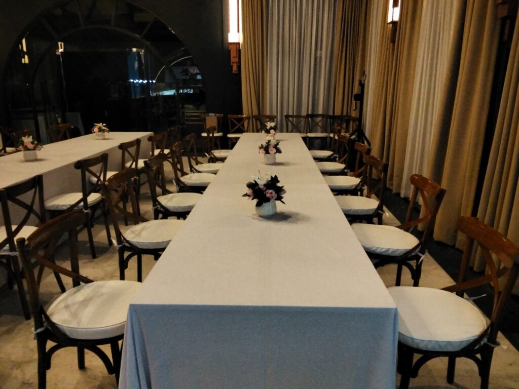 Jasa Sewa Kursi Crossback Jakarta