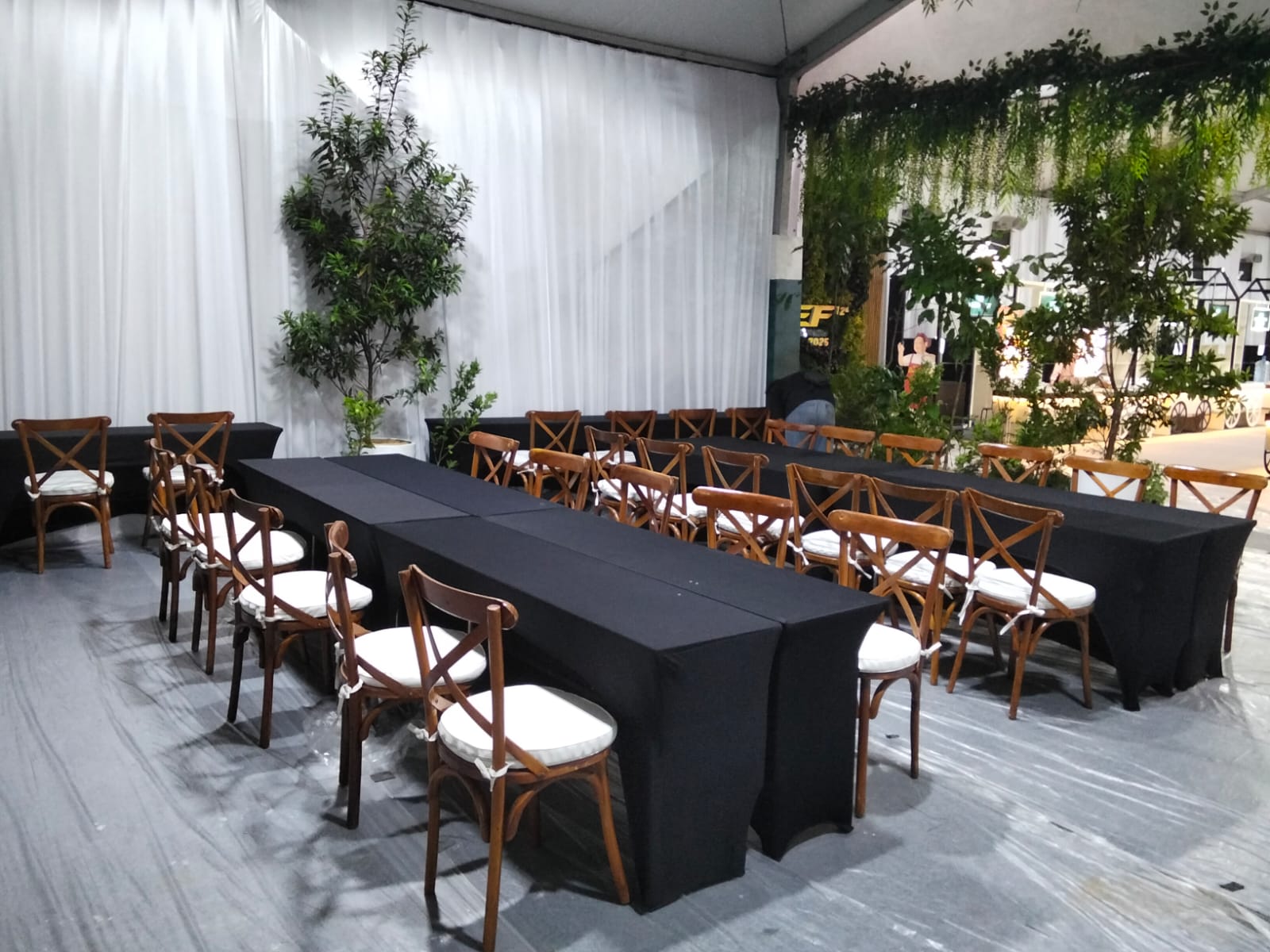 Jasa Sewa Kursi Crossback Jakarta