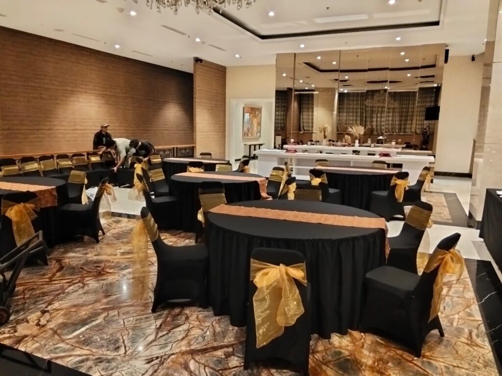 Penyewaan Meja Bulat & Kursi Futura