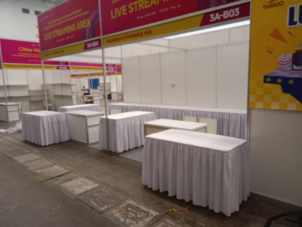 Jasa Sewa Meja Kotak Jakarta Selatan