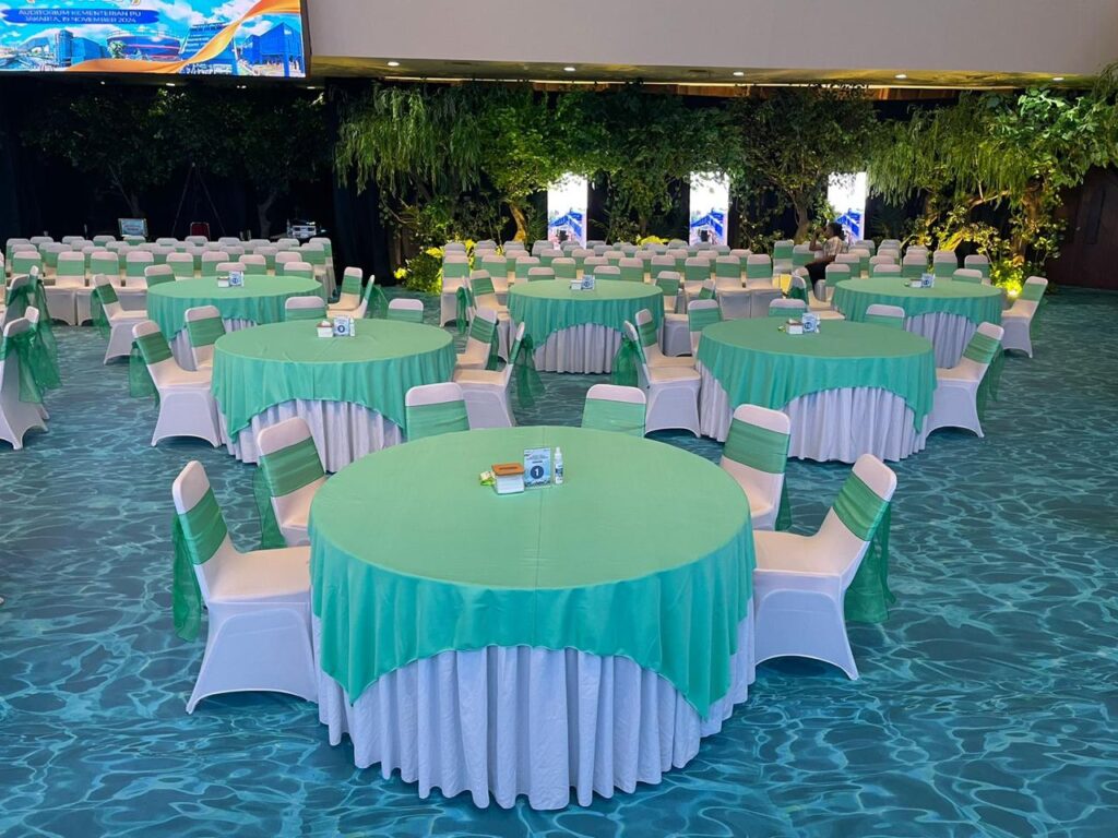 Jasa Sewa Meja Bulat Jakarta Selatan