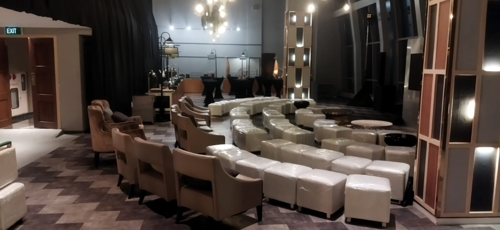 Jasa Sewa Kursi Puff Jakarta