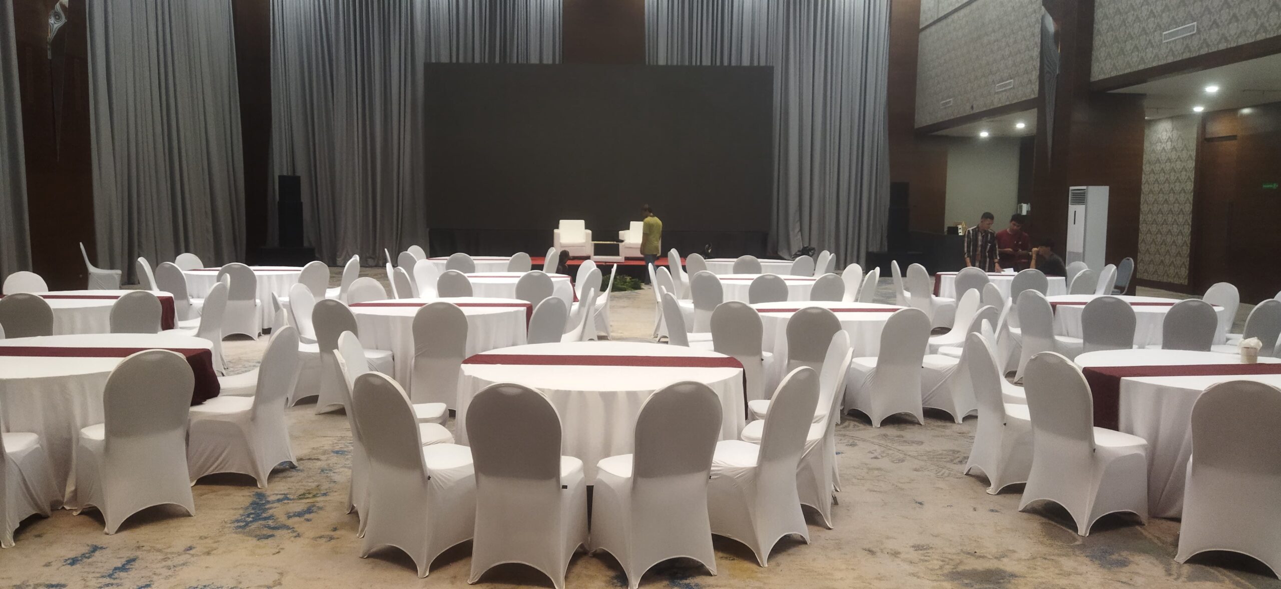 Sewa Meja Bulat Tangerang