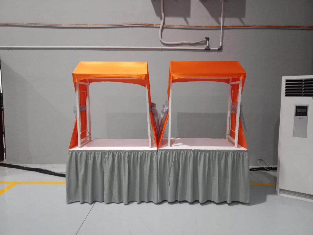 Sewa Meja Gubukan Jakarta Pusat