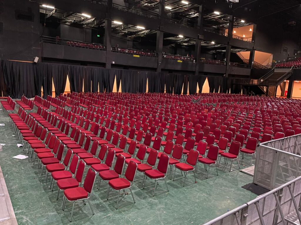 Sewa Kursi Futura Cover Depok