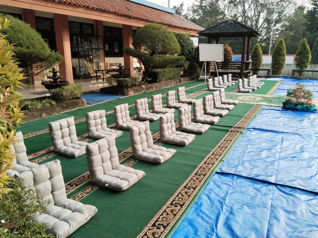 Sewa Kursi Lipat Lesehan Bekasi