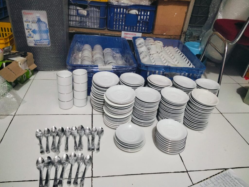Sewa Alat Catering Bekasi Timur