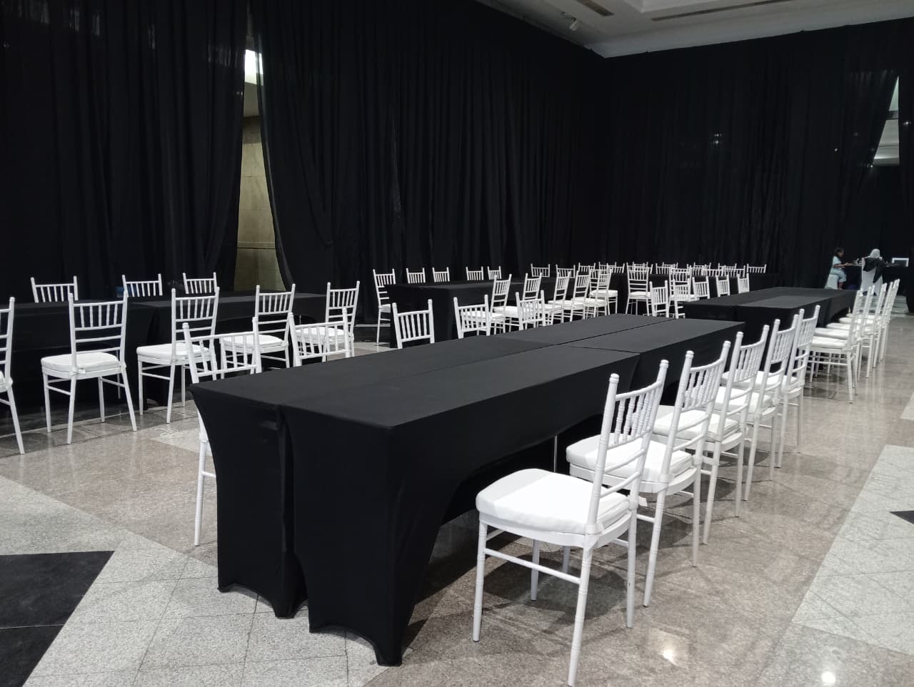 Sewa Kursi Tiffany Bogor