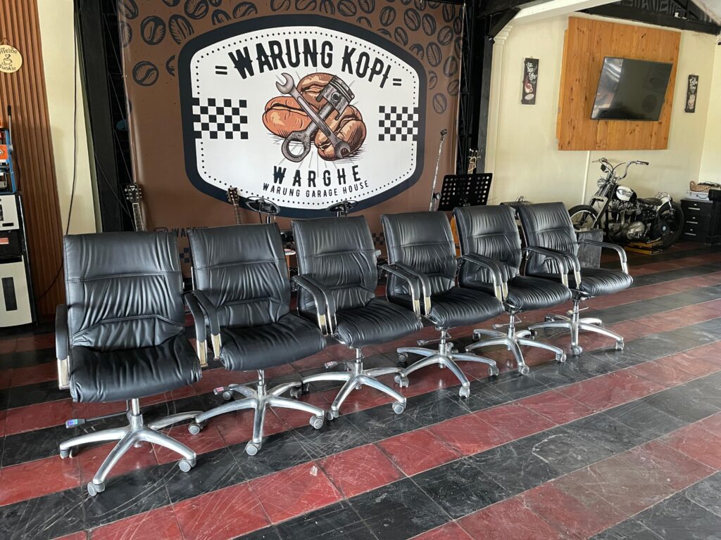Sewa Kursi Direktur Jakarta Selatan