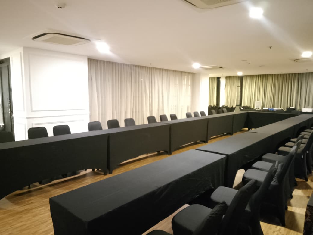 Sewa Meja IBM Cover Jakarta
